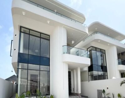 Luxury Contemporary 5 Bedroom